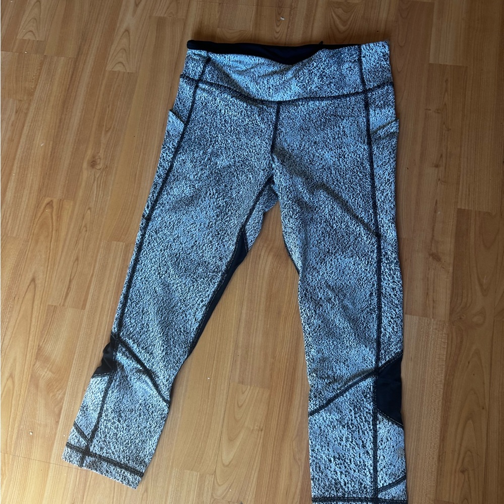 lululemon athletica Black and Gray Patterned Leggings